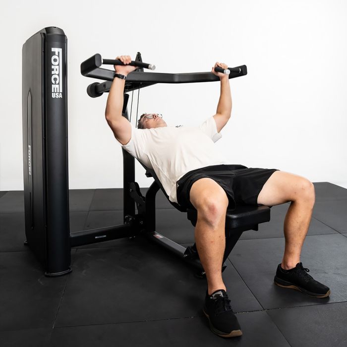 Presse à Poitrine et Épaules Kinetic Series