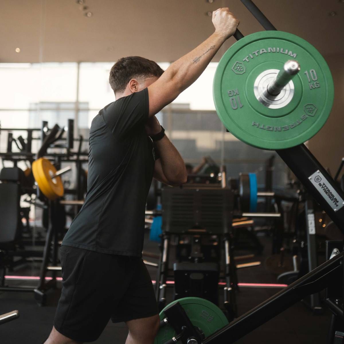 SQUAT LUNGE BLACK SERIES