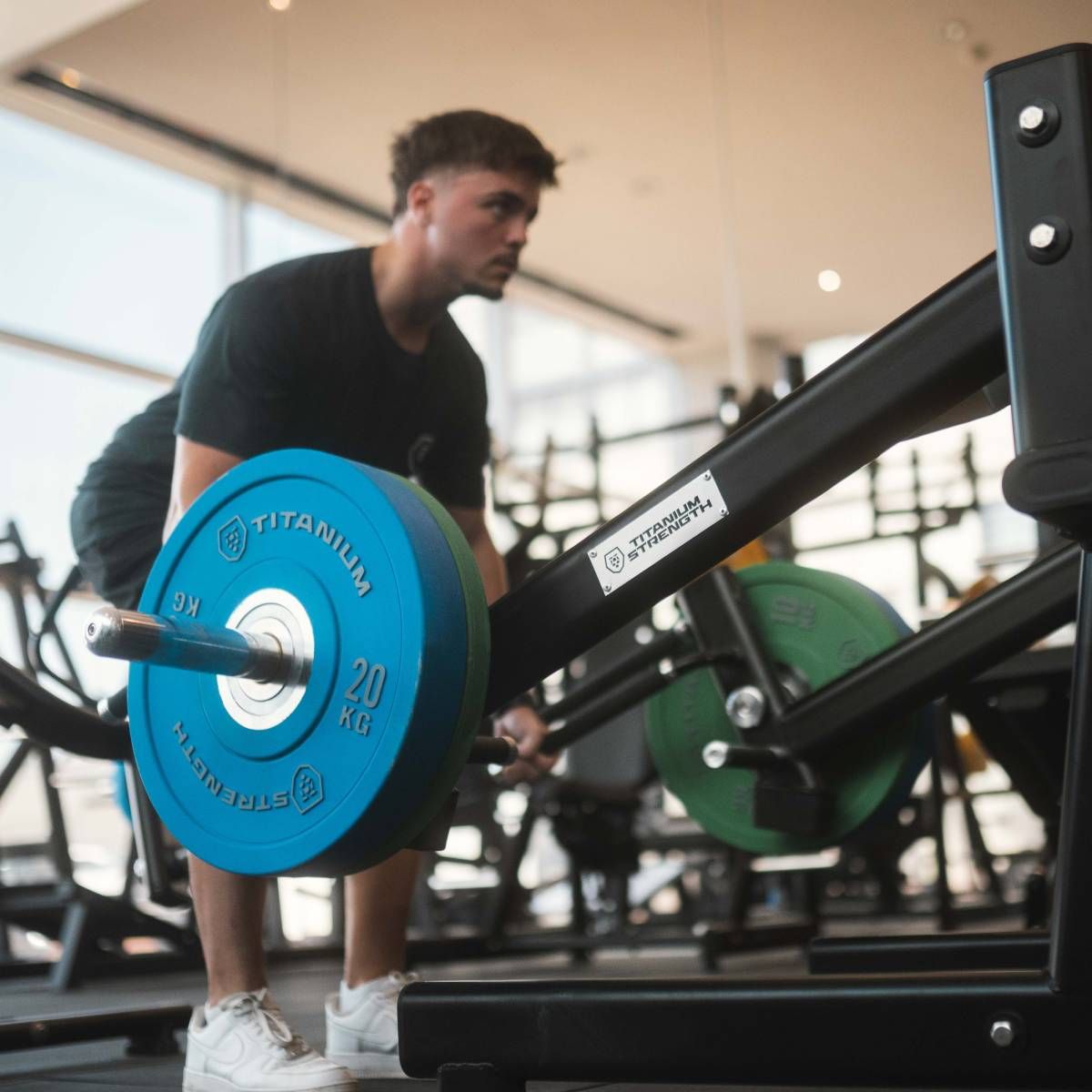 SQUAT LUNGE BLACK SERIES