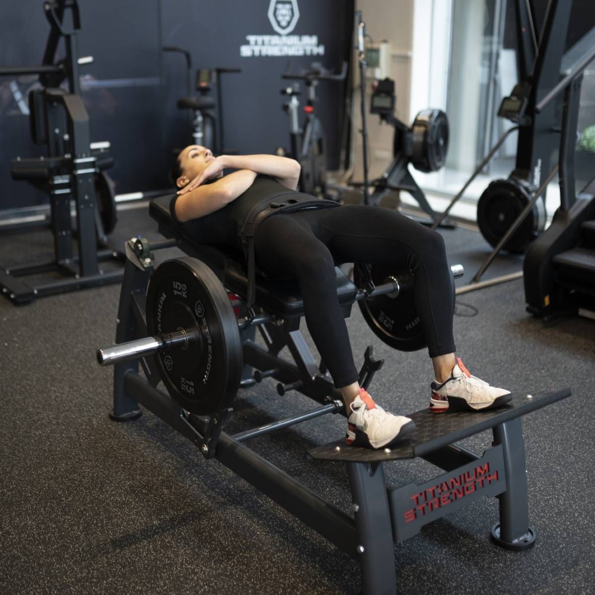 Machine Hip thrust DHP360