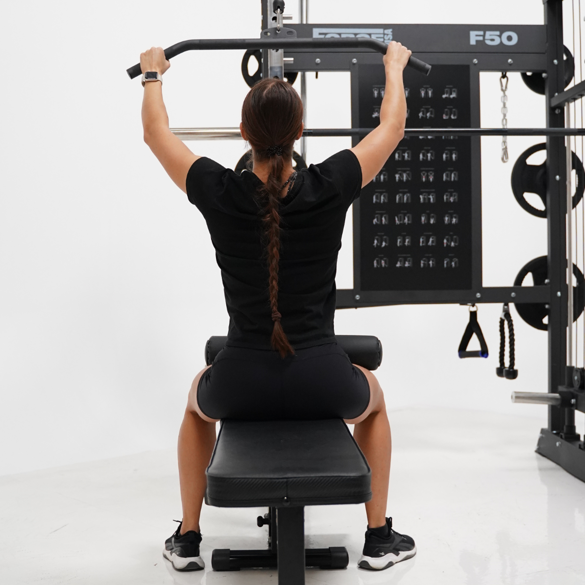 Station de musculation compacte F50 V2 Force USA