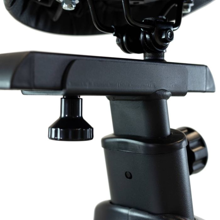 VÉLO D'APPARTEMENT VERTICAL COMMERCIAL ST900 LCD