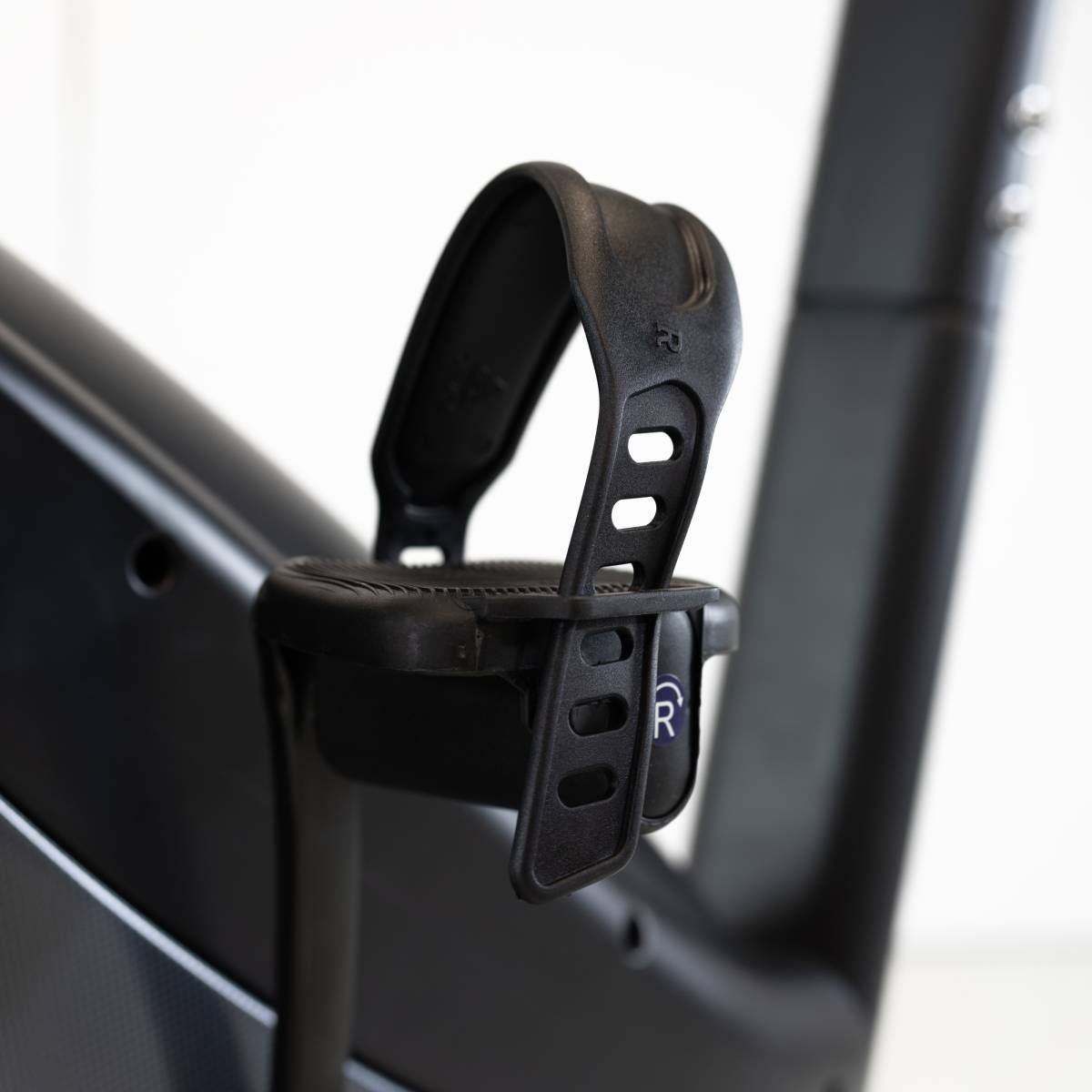 VÉLO D'APPARTEMENT VERTICAL COMMERCIAL ST900 LCD