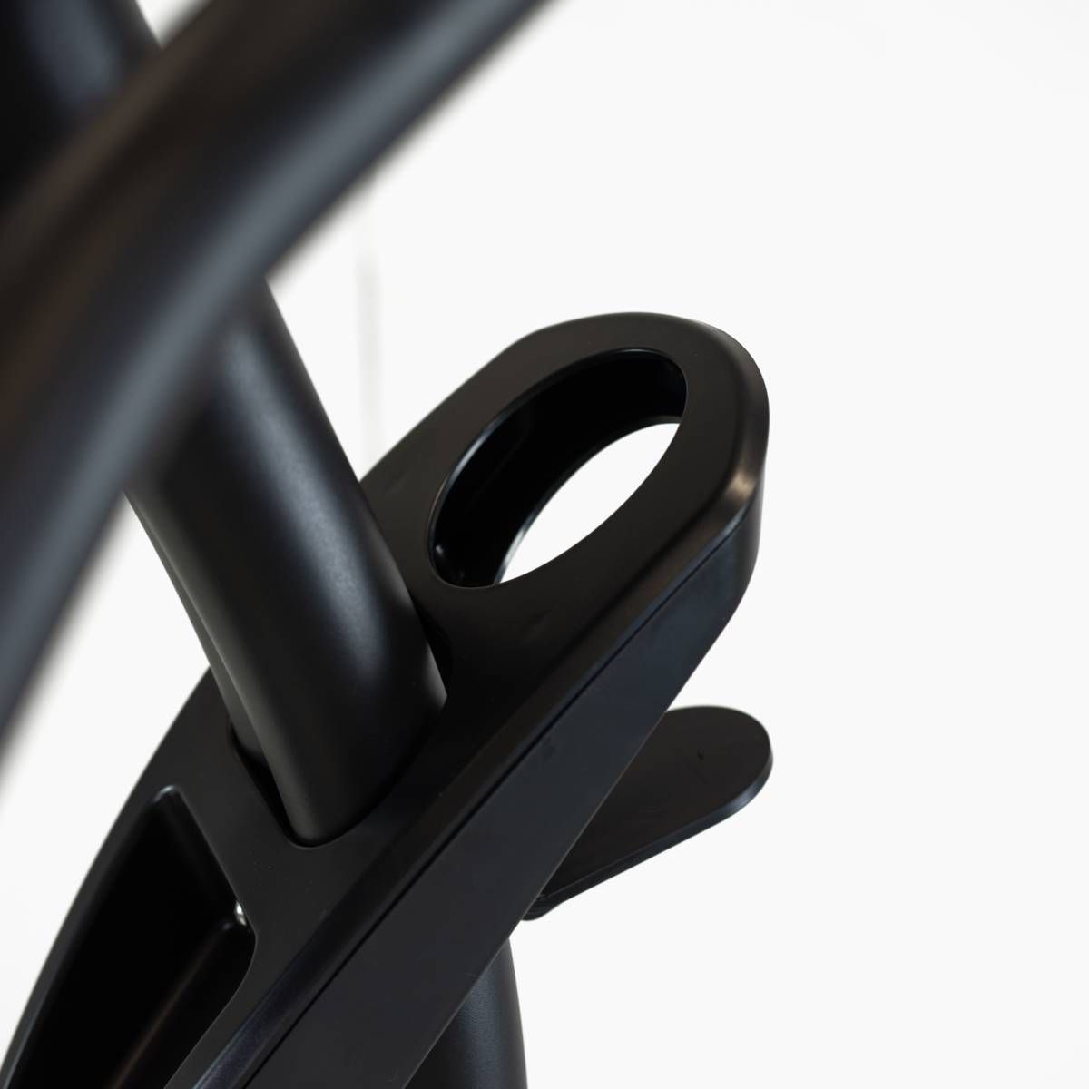 VÉLO D'APPARTEMENT VERTICAL COMMERCIAL ST900 LCD