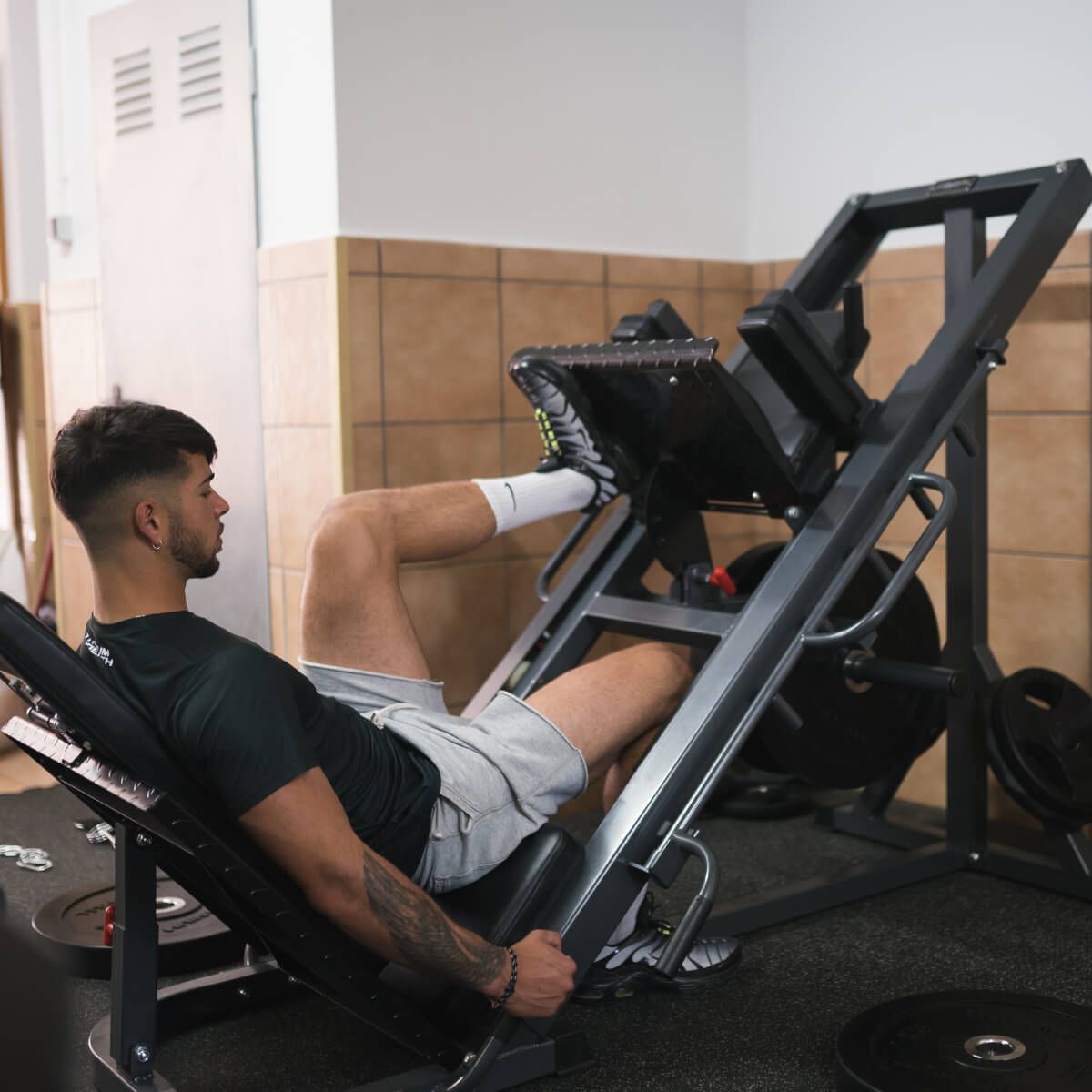Leg press & hack squat Supreme