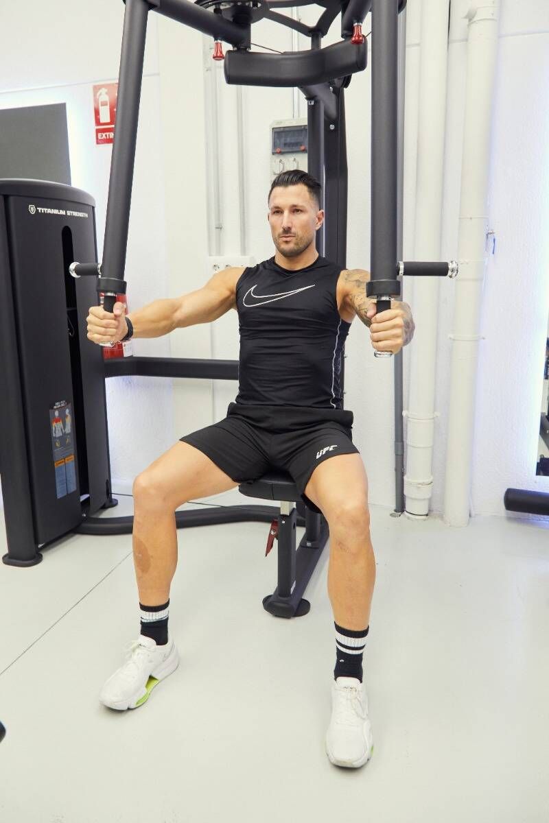 Pec Fly & Rear Delt TF7