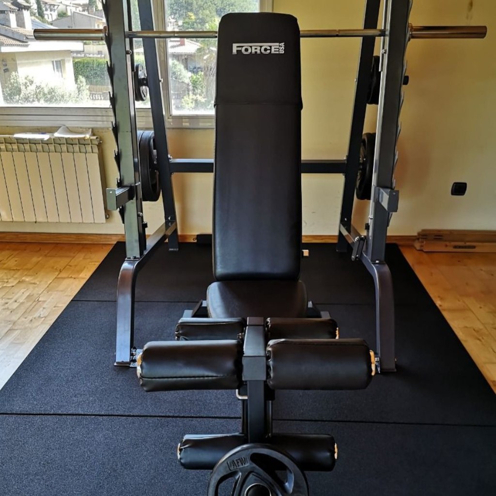 Banc Réglable avec Pupitre de Biceps et Extension de jambes - Force USA MyBench