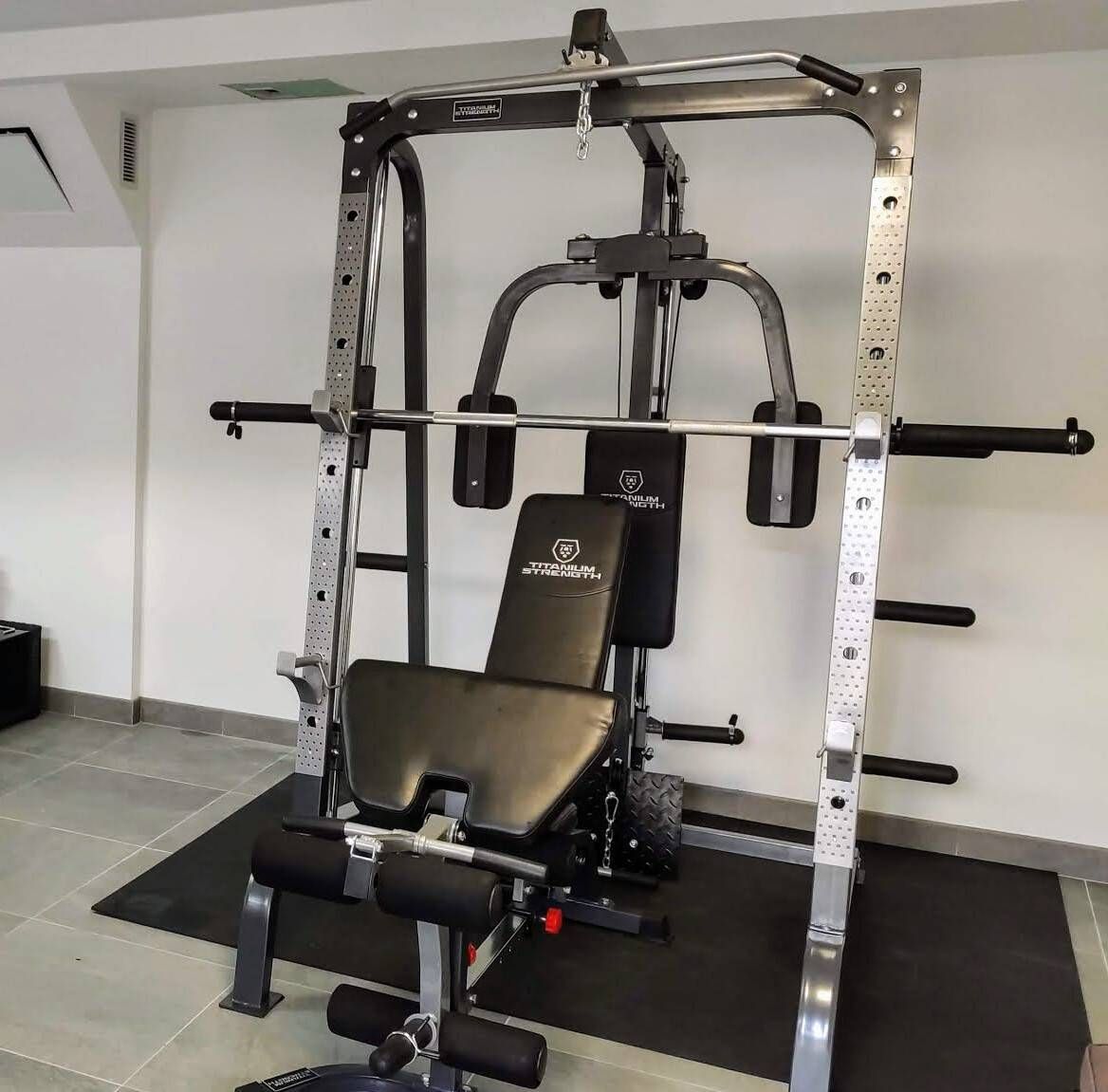 Multipower - Smith Machine Avec Poulie Haute et Basse