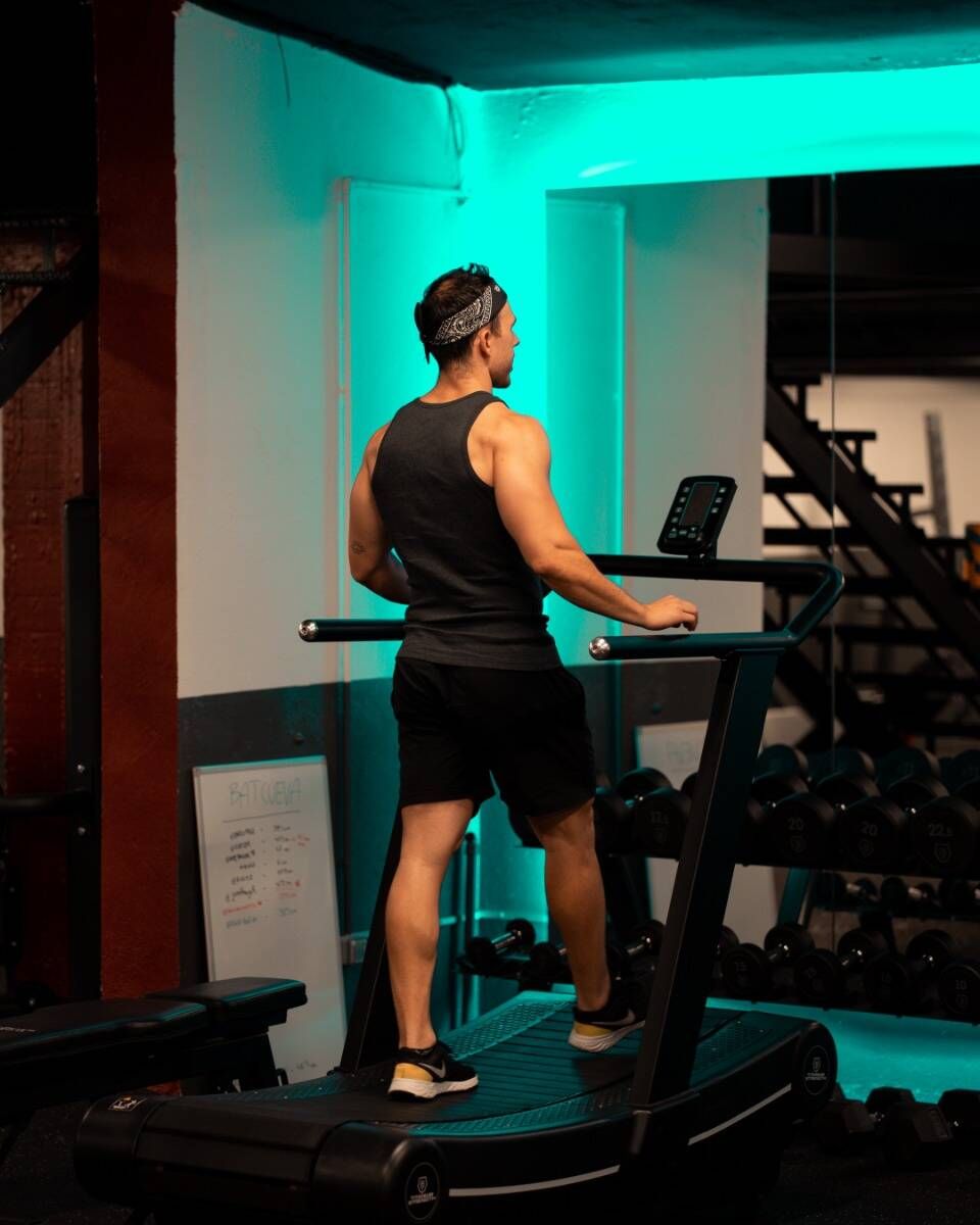 Tapis de course incurvé Pro - Commercial