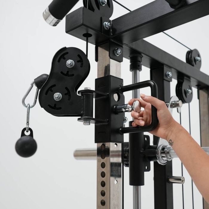G4 All-In-One Trainer: Rack, Smith Machine et Double Poulie + 154 kg de Poids Inclus