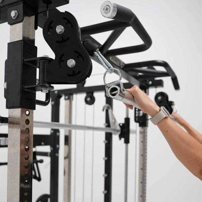 G4 All-In-One Trainer: Rack, Smith Machine et Double Poulie + 154 kg de Poids Inclus